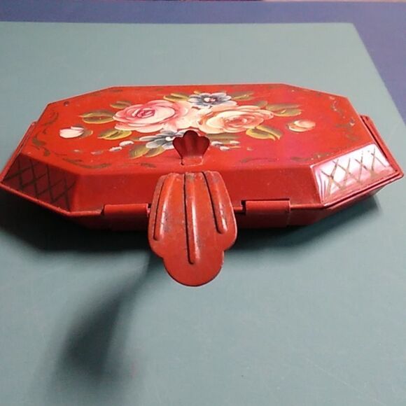 Red Toleware Silent Butler Crumb Tray Ash Receiver Floral Cottagecore - Picture 3 of 8